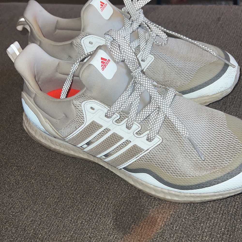 Men’ adidas ultra boost size/ 8